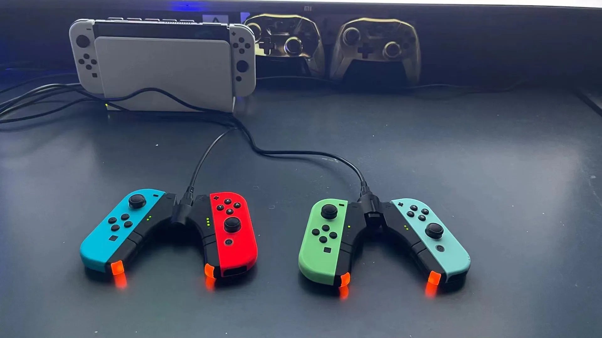 Black four-in-one fixed charger holder for Switch OLED and Switch rod end with Type-C interface