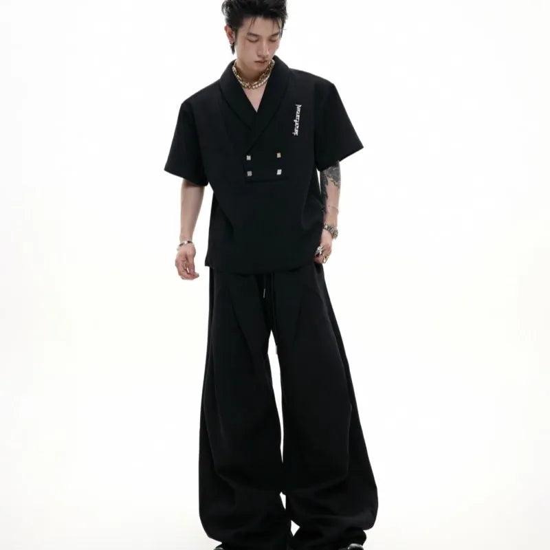 Men's dark grey V-neck padded shoulder short-sleeve jacket and matching shorts sports suit.