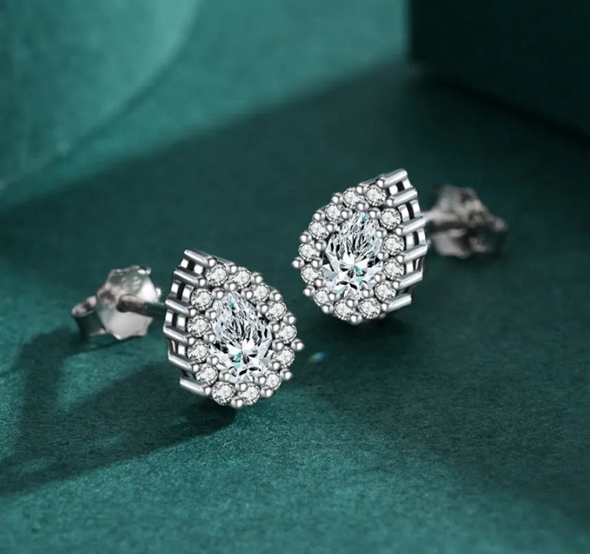 Women's 925 silver water drop ear studs with diamond cut finish