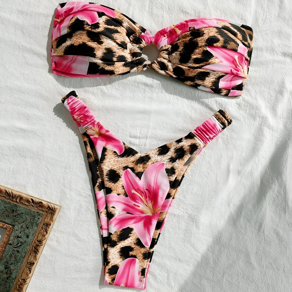 Women's polyester bikini set in pink leopard print, blue, or leopard print, sizes S-XL, tube top with split detail.