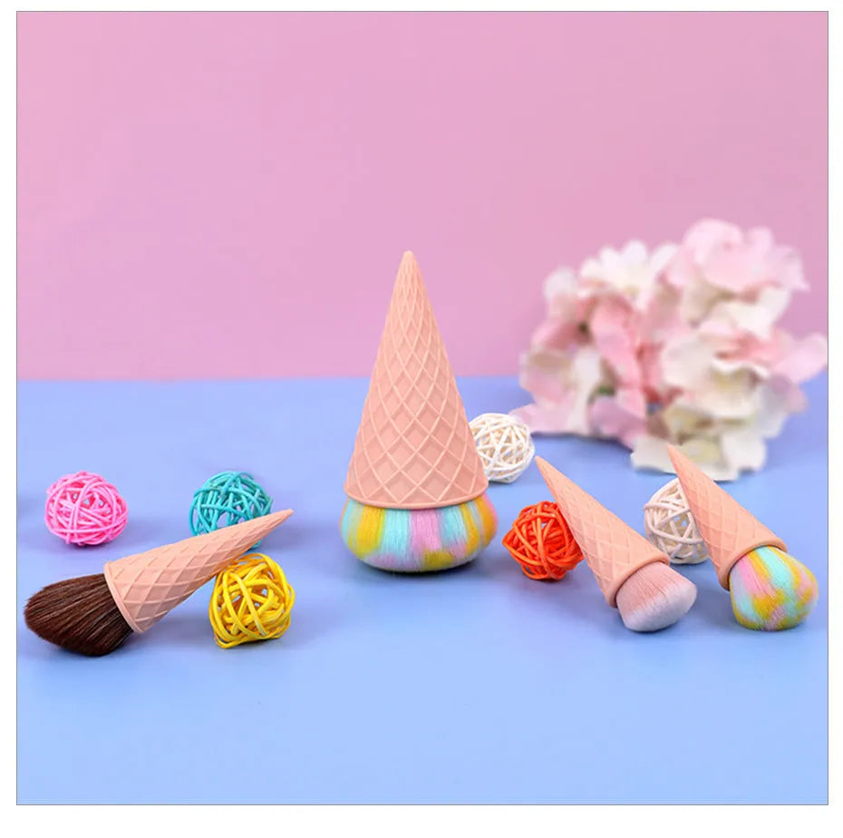 Set of 4 ice cream themed makeup brushes with artificial fibre bristles and plastic handles in paper box