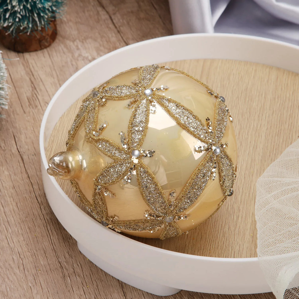 Grid sequined glass Christmas ball decoration in 80mm, 100mm and 120mm sizes, classical colourful pendant