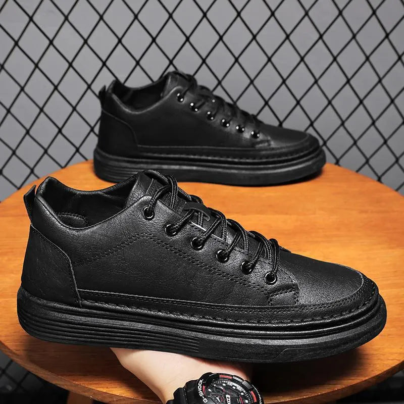 Outdoor sports board shoes Korean style solid colour black low top flat heel PU lining men size 39-44