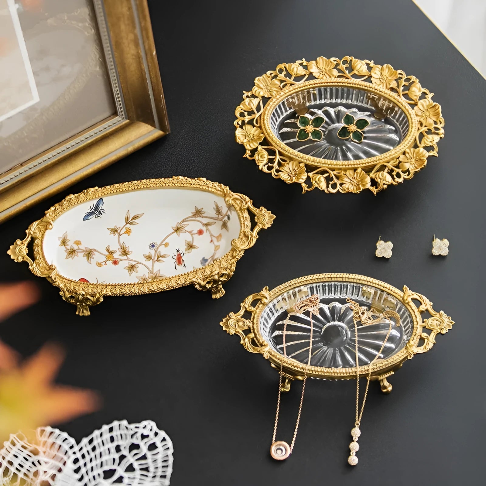 French Versailles carved aluminium jewellery storage dish with 0.5 capacity, modern simple style, showing decorative tray surface
