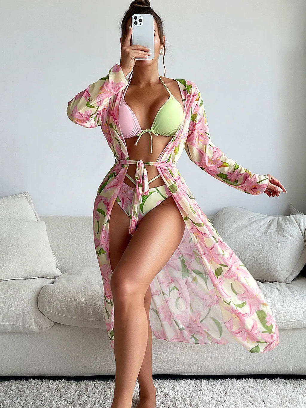 Women's printed bikini swimsuit in quick-dry fabric on a model.