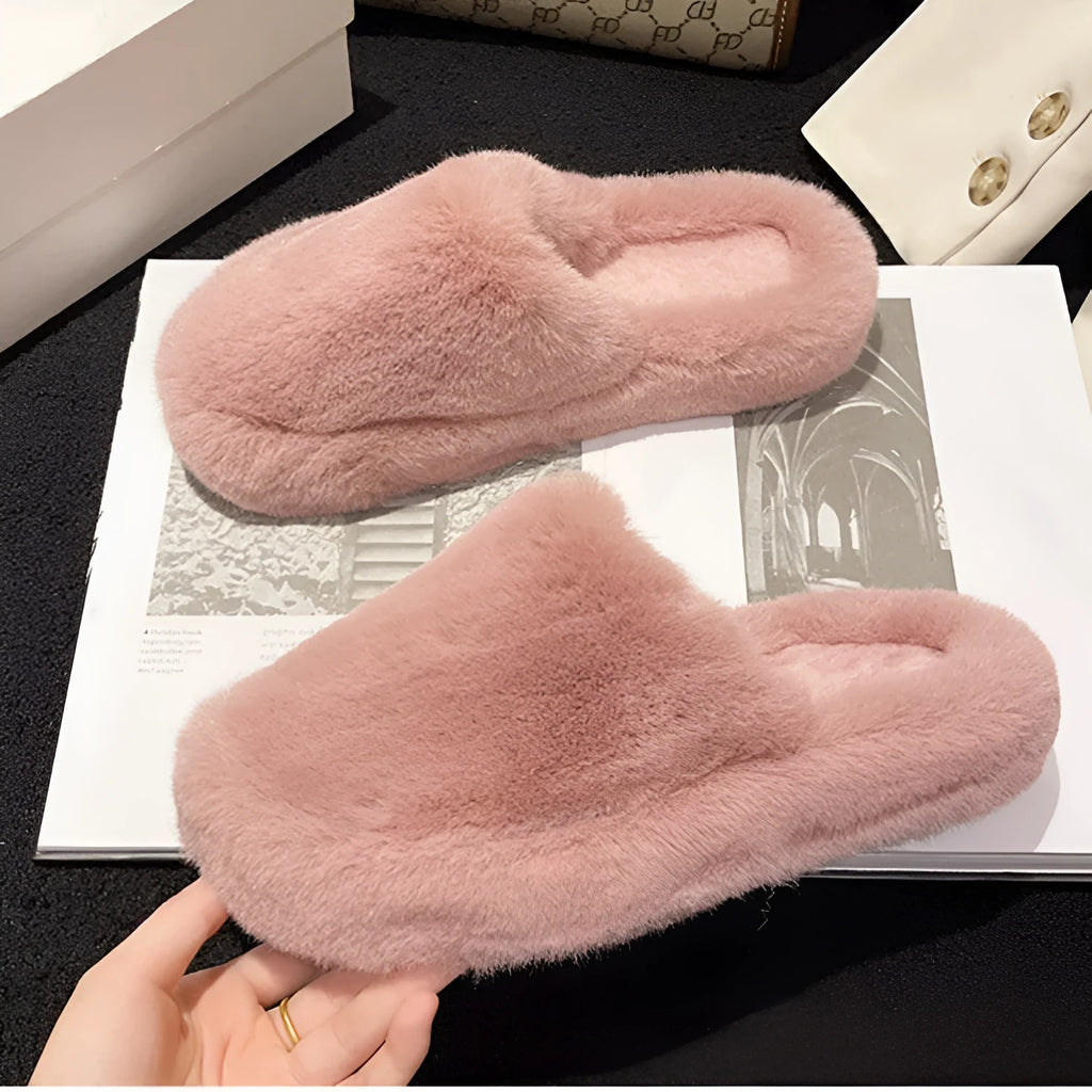 Women's open toe winter slippers with plush upper and 3cm rubber sole in beige