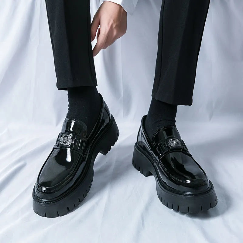 Men's glossy black loafers with hidden platform heel in PU leather for summer wear