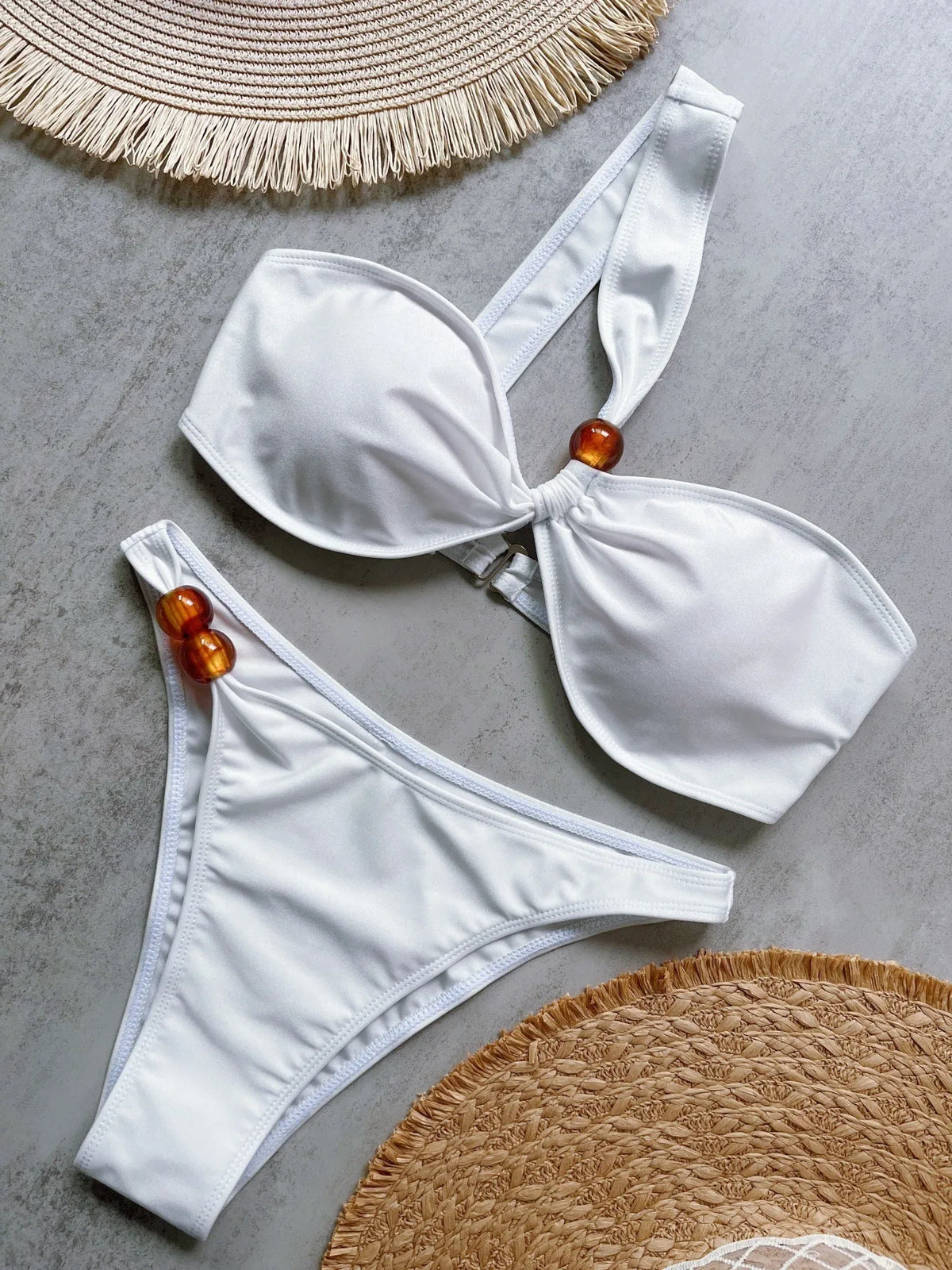 Pure colour backless split bikini swimsuit in quick-drying nylon fabric, available in multiple colours on model