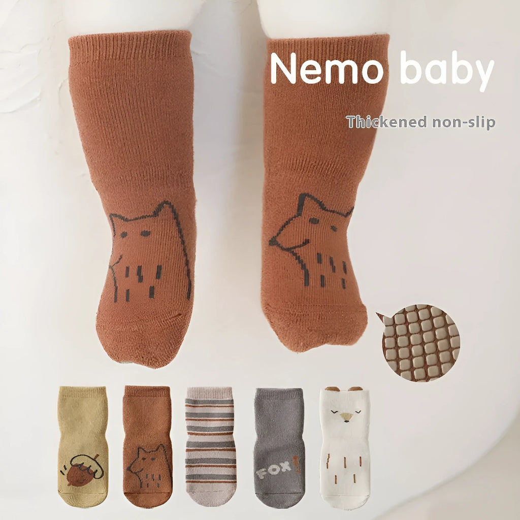 New baby floor loose leg cute cartoon toddler socks in apricot white fox colour, cotton thickening design for autumn winter