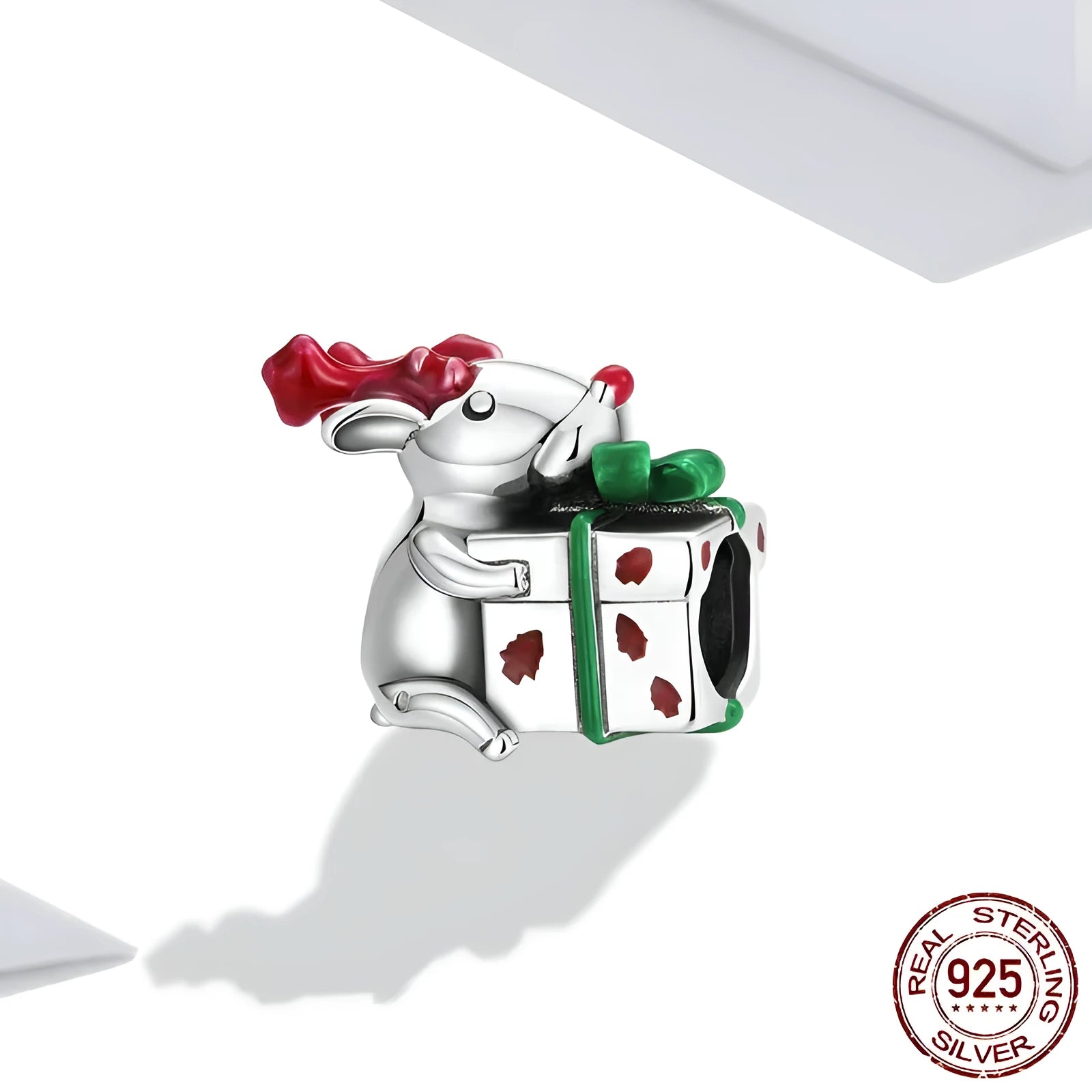 Single 925 silver reindeer beaded charm with dripping oil finish in BSC540 colour, 1.4 cm wide