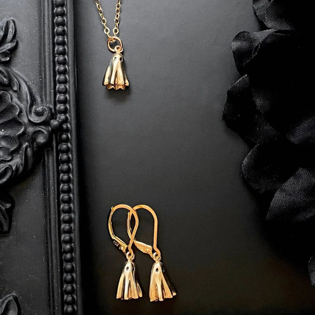 Ghost design pendant necklace on a twisted stainless steel chain with titanium steel pendant.