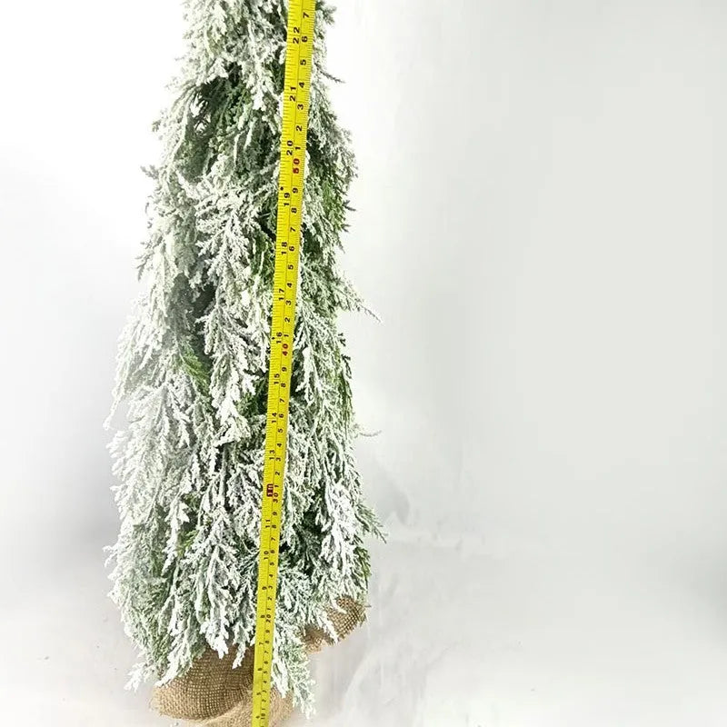 24-inch desktop artificial Christmas tree with lights and PE simulation snow spray decoration