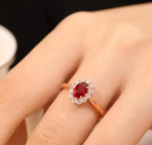Gold Pigeon red blood gemstone sterling silver inlaid ring with floral pattern on silver-plated band