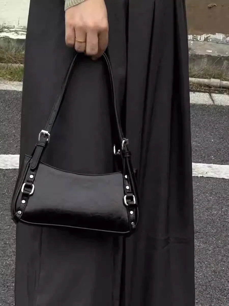 Hot Girl Locomotive style black PU all-matching shoulder bag with three-dimensional pocket, horizontal square shape