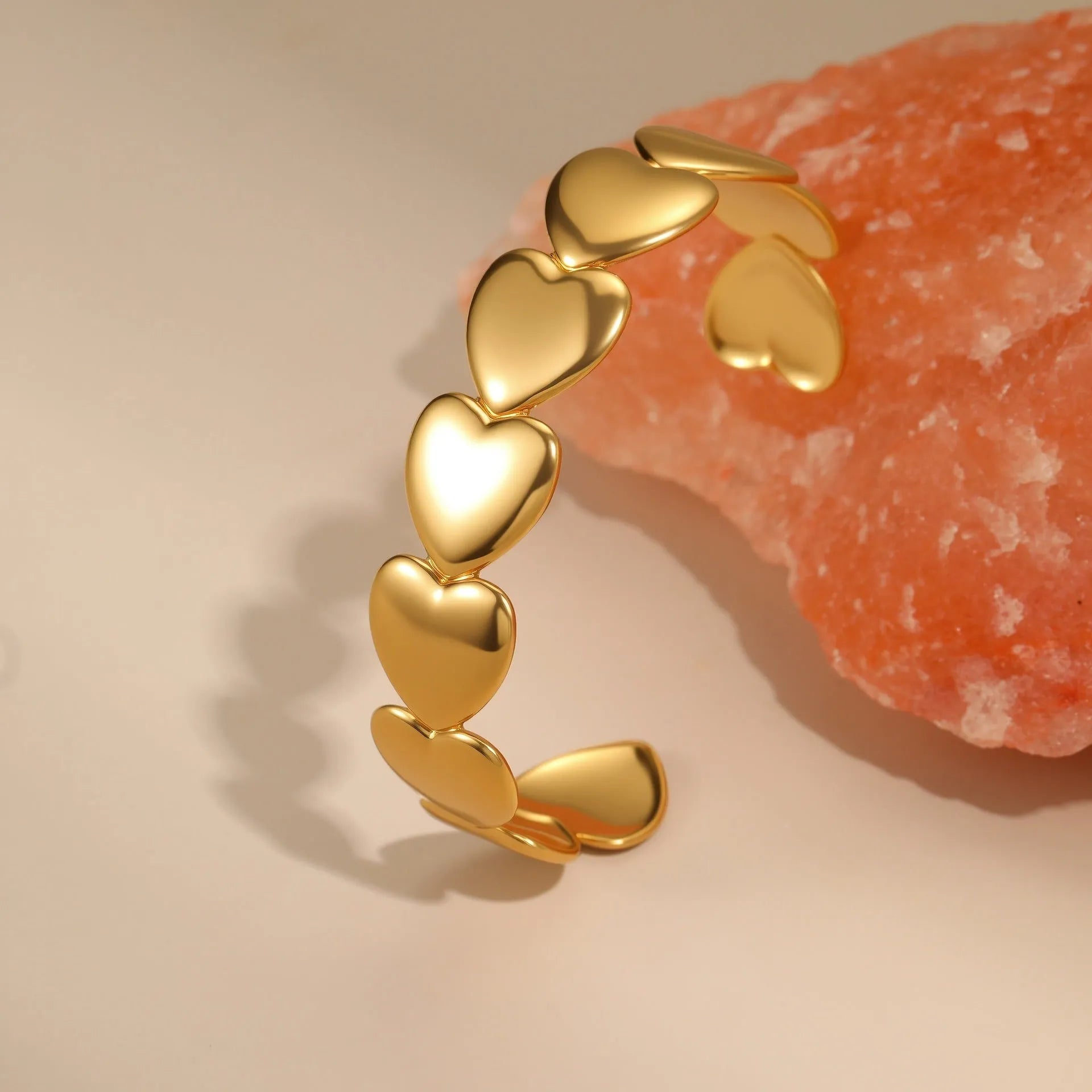 18K gold-plated stainless steel heart-shaped bracelet with opening design, non-fading finish, women's fashion accessory
