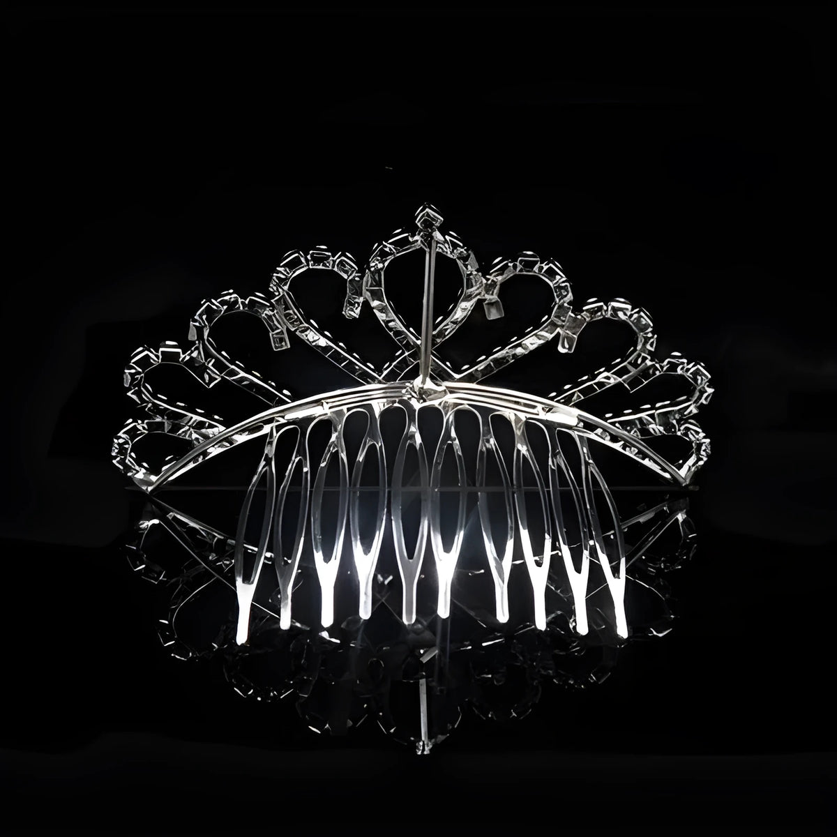 White rhinestone bridal crown headdress for women's wedding ceremony use