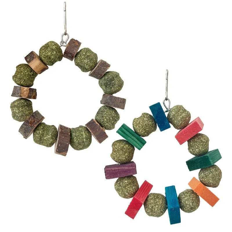 Hamster decorative chew toy ring with straw balls for small animal enrichment