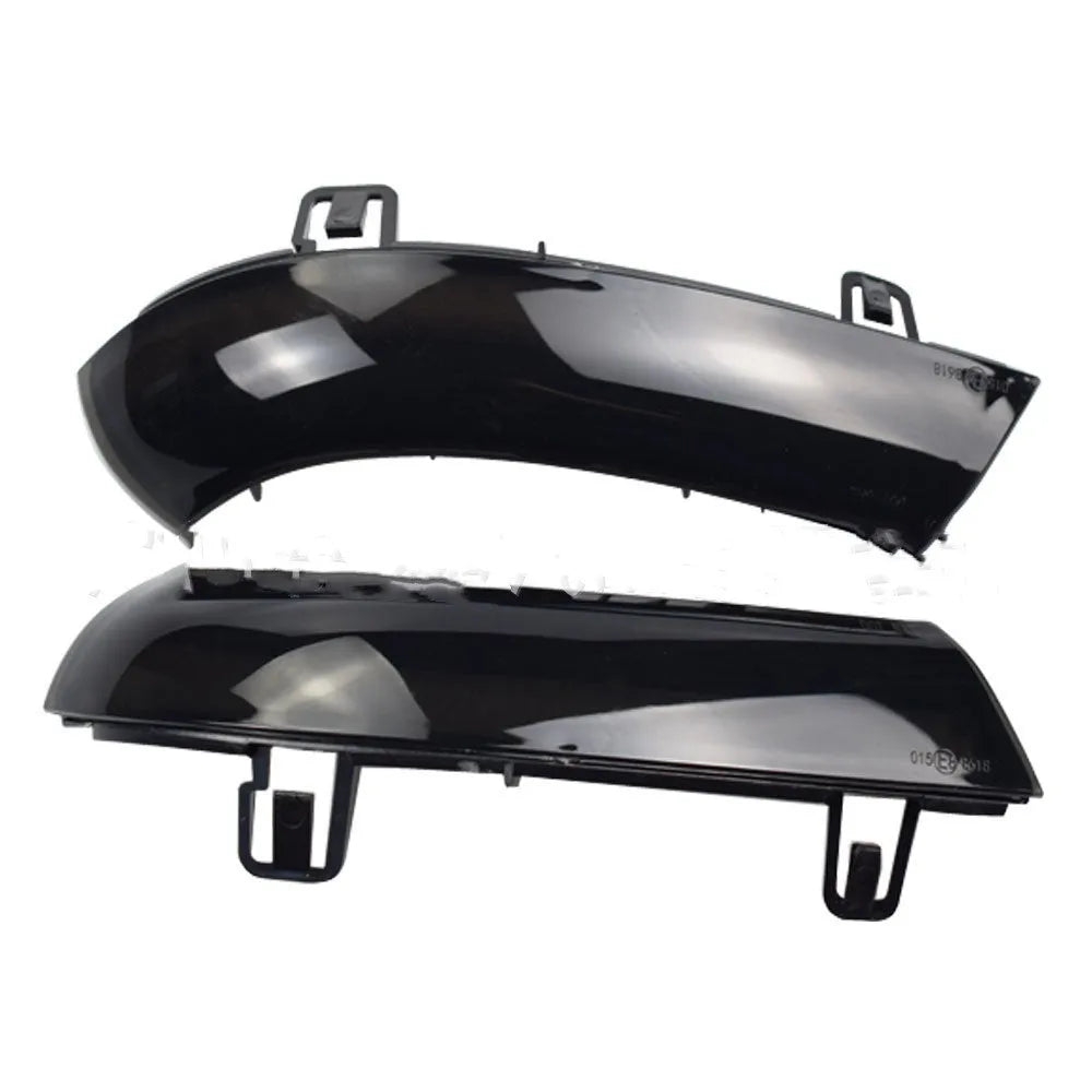 Volkswagen Golf MK5 dynamic running water LED indicator light in yellow and blue/yellow options.
