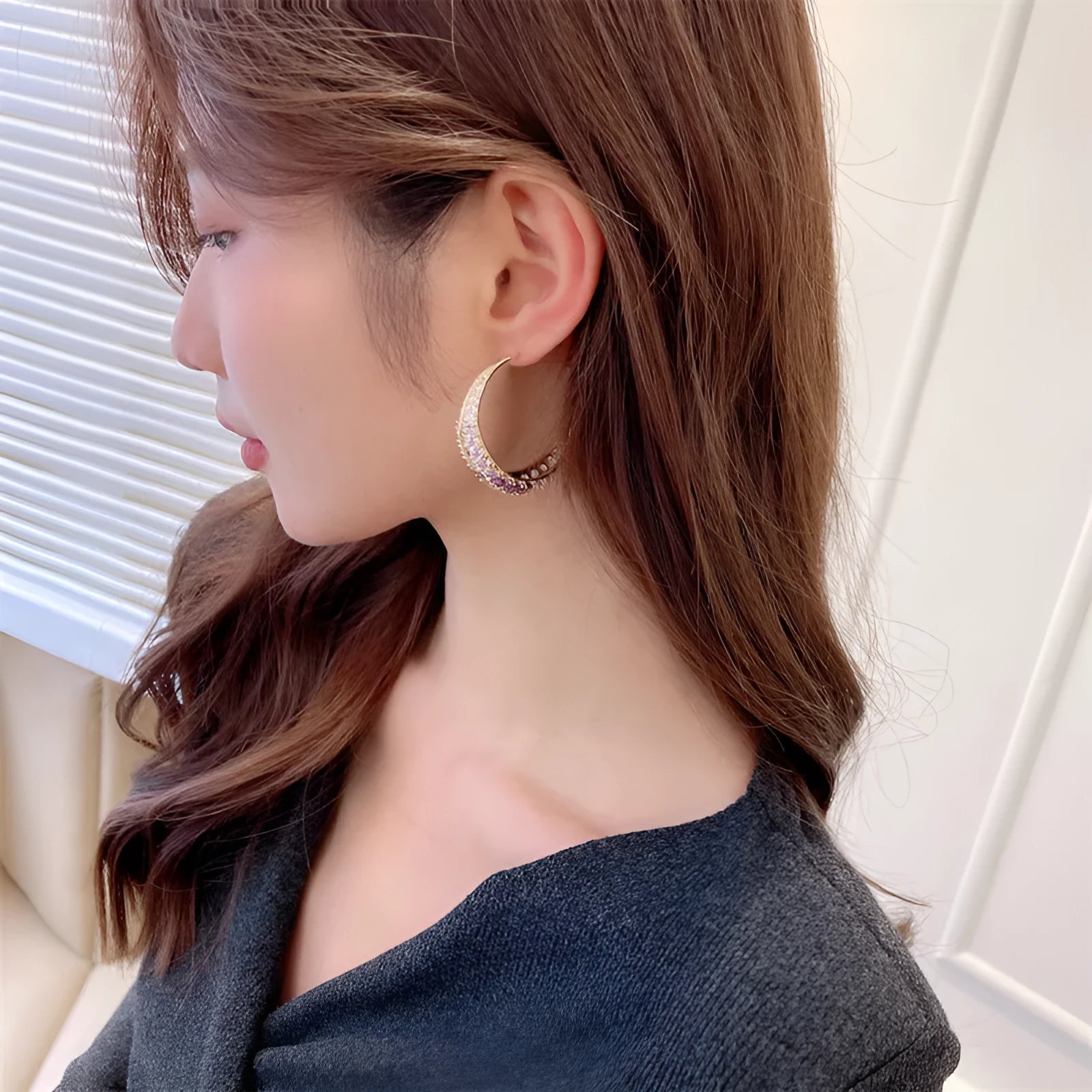 Geometrical women's copper hoop earrings with zirconium accents in five colour choices.