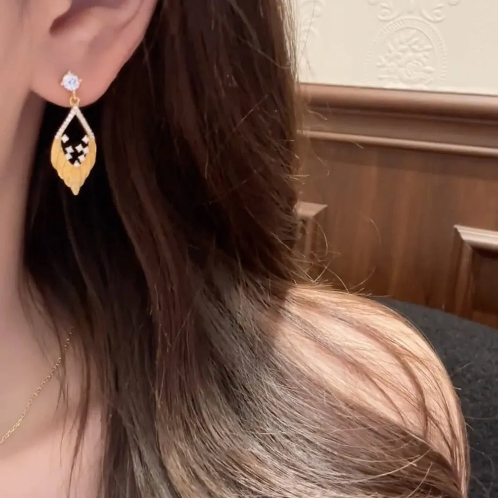 Sterling silver brushed feather spot drill stud earrings for women in white gold colour