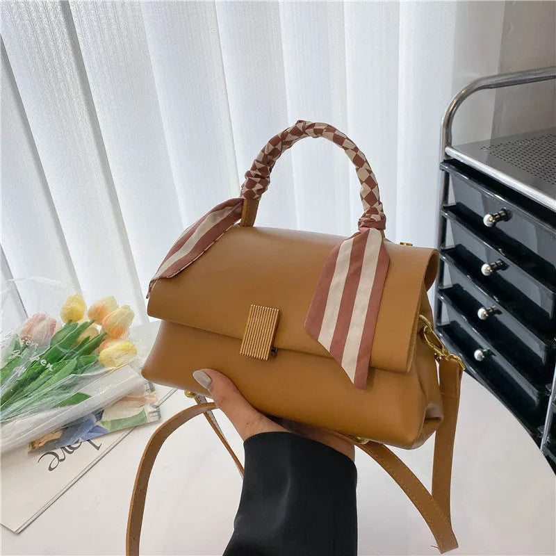 Horizontal square PU shoulder handbag for business commute with internal organisation pockets