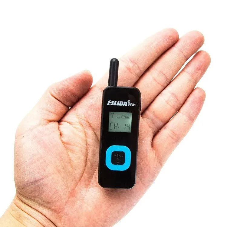 Hanging ear mini walkie talkie fashion model with lanyard, 35g, 92x27x14mm, 2W, 440-480MHz two way radio