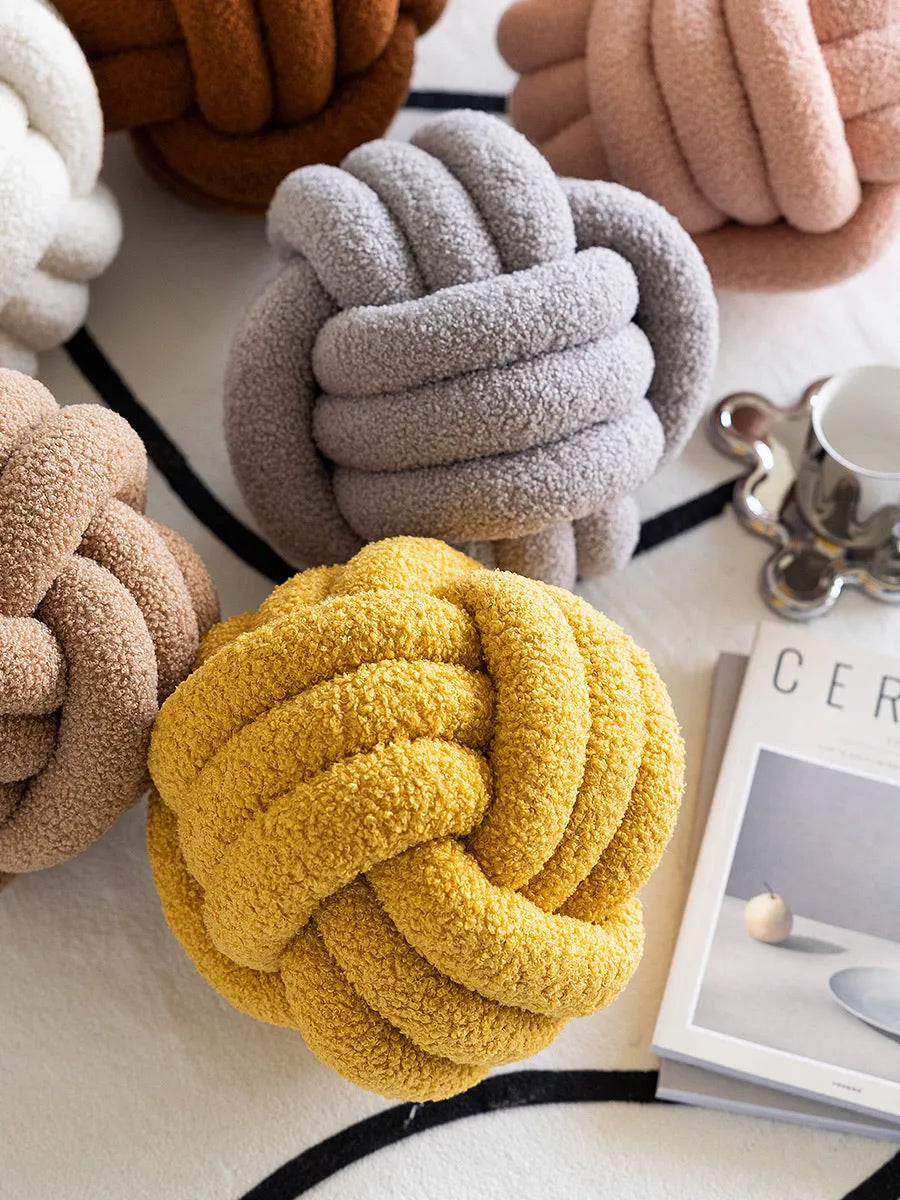 Round lamb wool rope cushion, 27–30cm diameter, plain Nordic style, for living room sofa and bedside