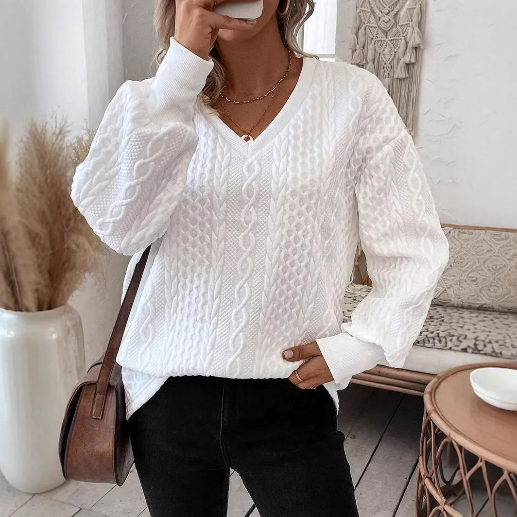 Milky white loose fit casual T-shirt with 3D pattern design and long sleeves