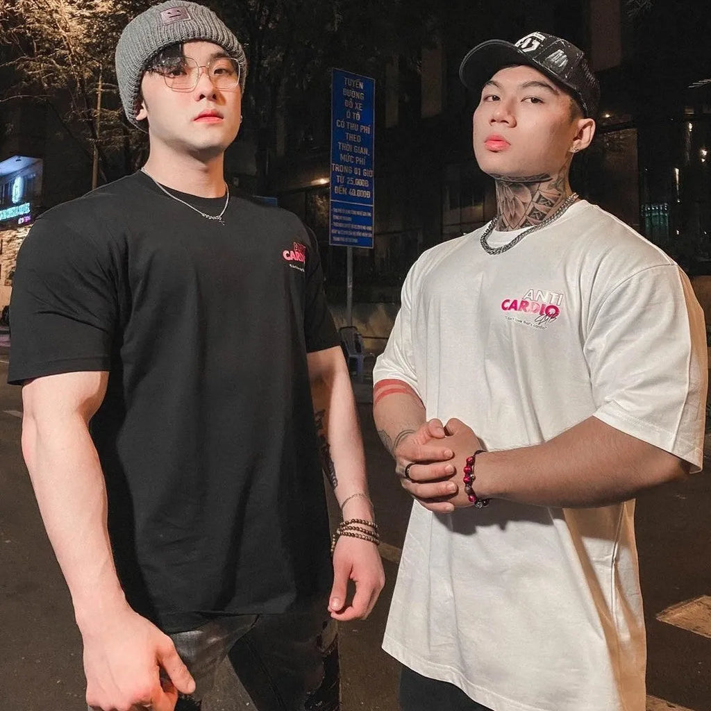 Men's loose cotton half-sleeve T-shirt with round collar, athletic casual fit, black or white, sizes L to 3XL