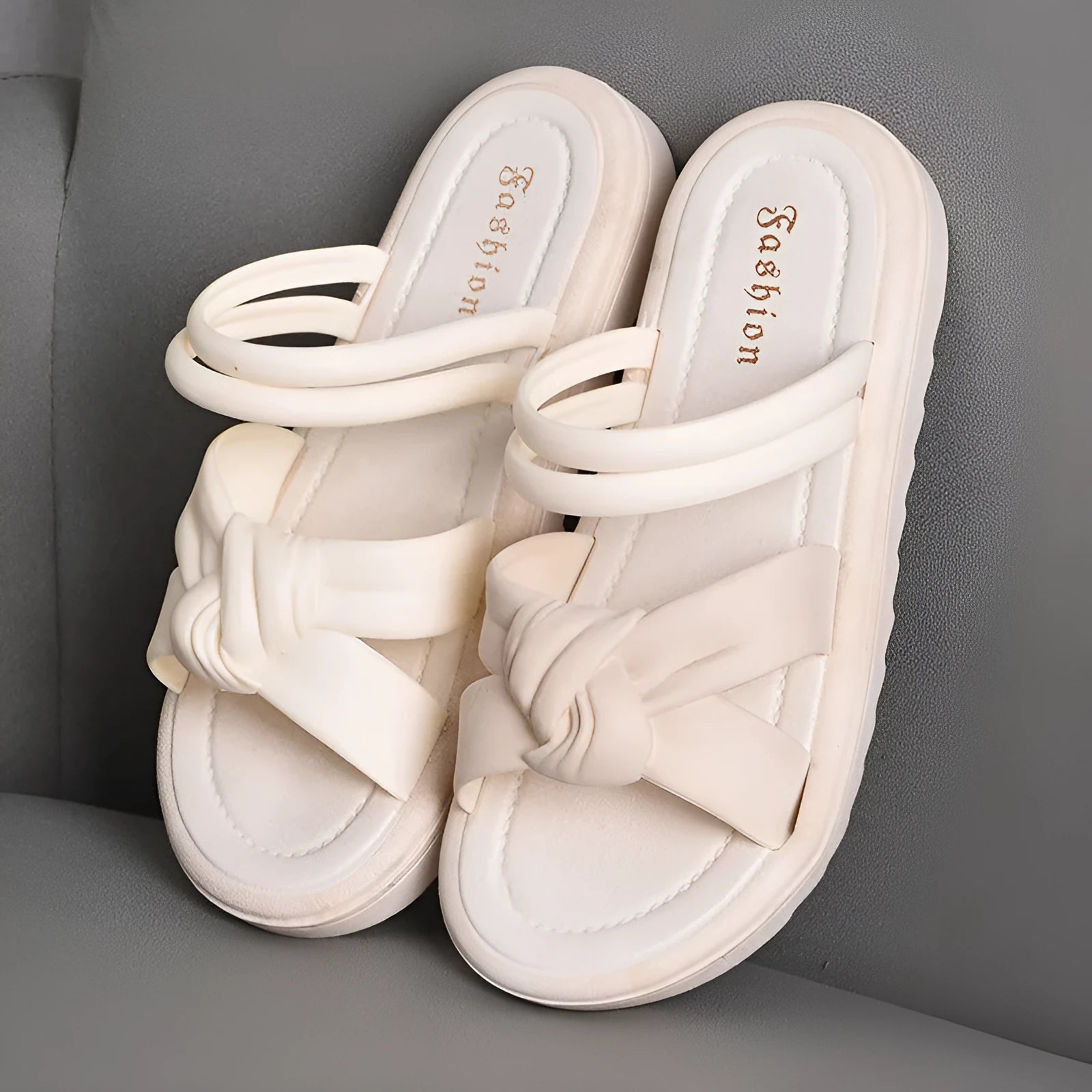 Women's black soft back thick back sandals with PVC sole for outdoor leisure