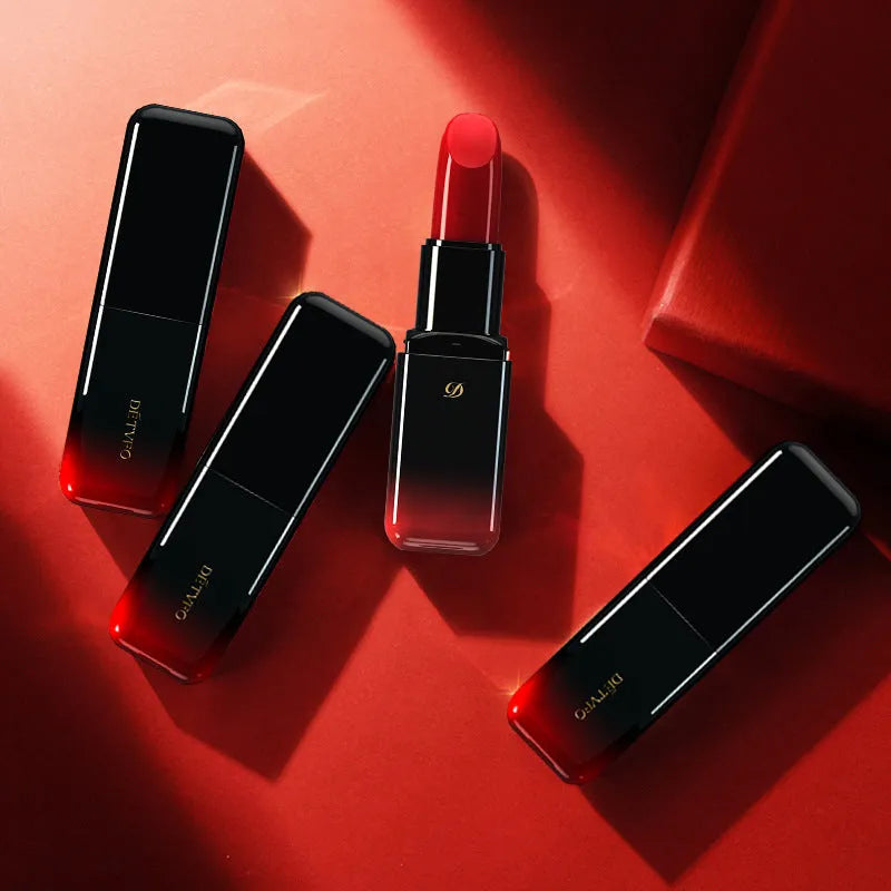 Matte lipstick in shade Highlight Salmon Pink with waterproof long-lasting formula and phytosterols