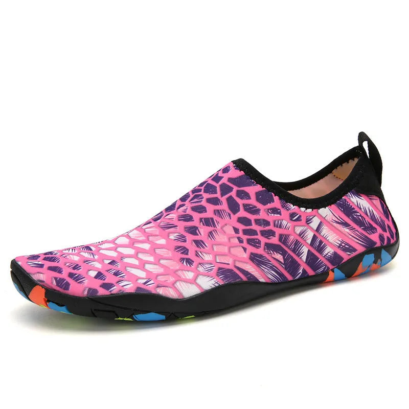 Beach wading shoes in multiple colours with elastic fabric upper and EVA midsole