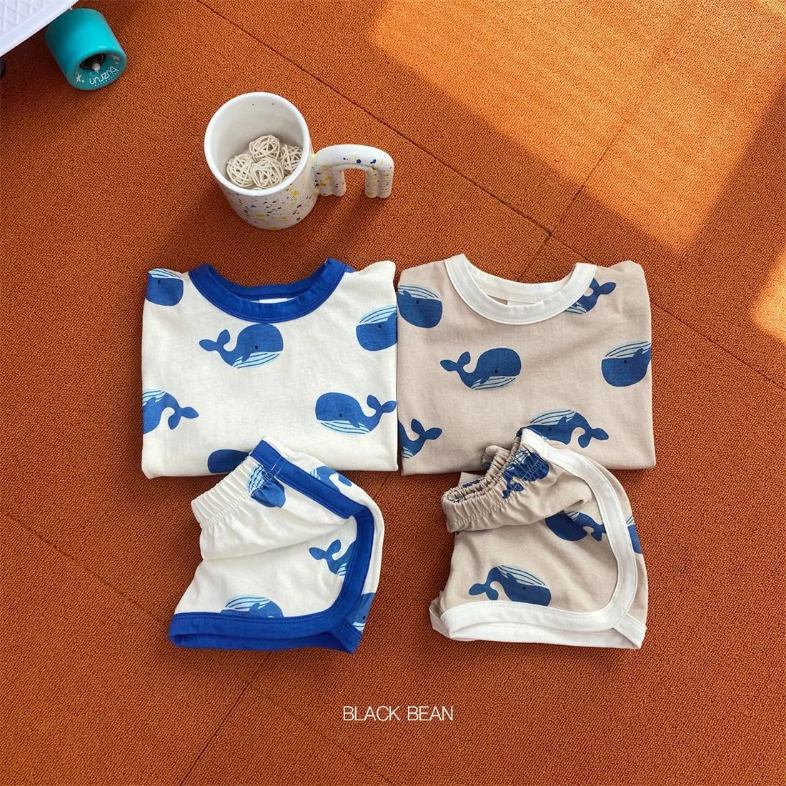 Baby cartoon printing suit in khaki cotton with pullover blouse and shorts for toddlers