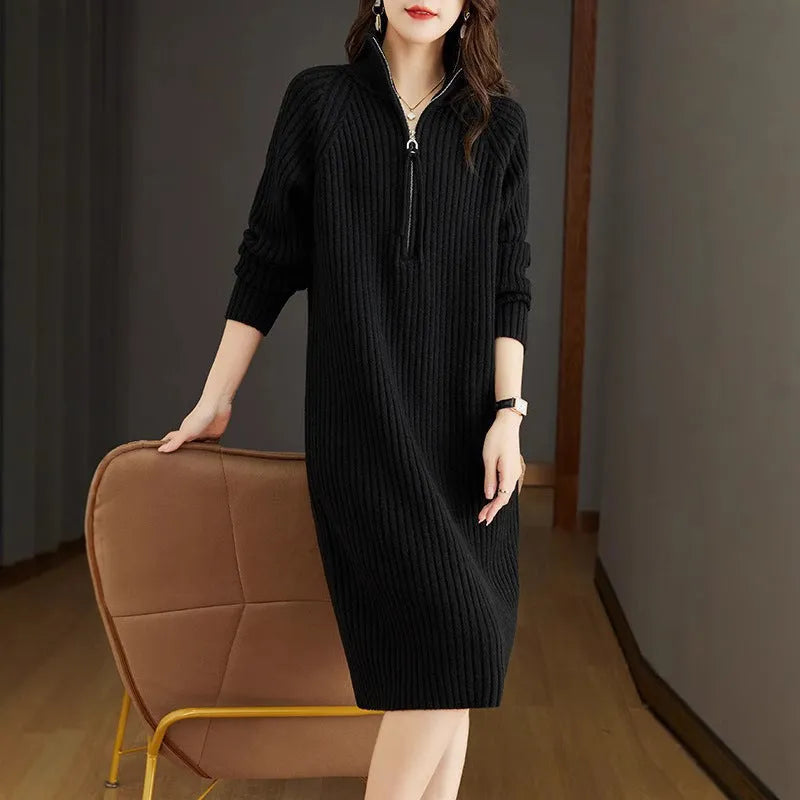 Woolen skirt with half zip closure and stand collar in casual midi length with loose fit