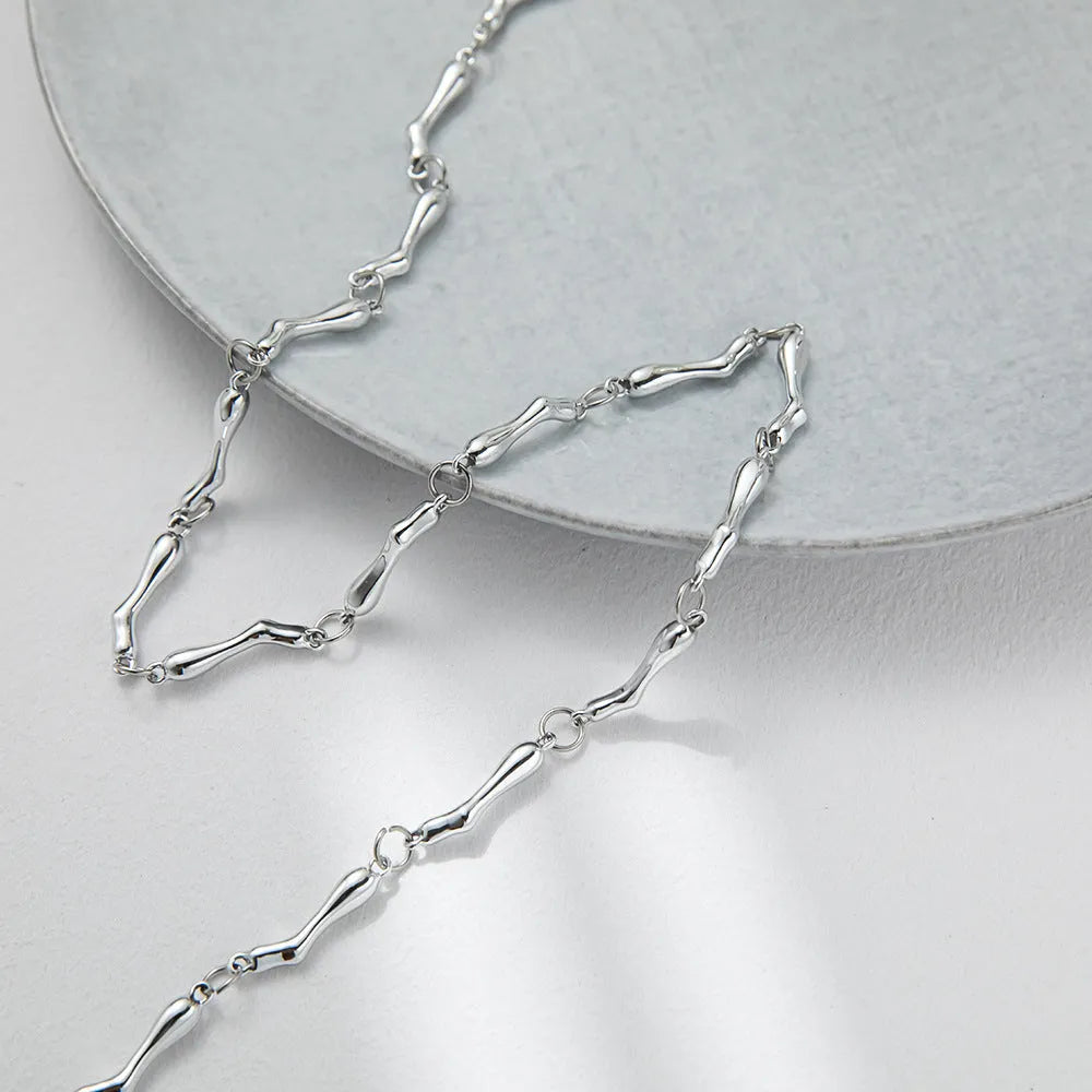 Thorn clavicle chain cold style necklace with titanium steel geometric pendant on 42cm alloy chain, electroplated finish