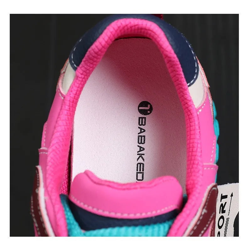 Leather sports casual shoes with thick rubber sole and lace-up fastening in multiple colours.