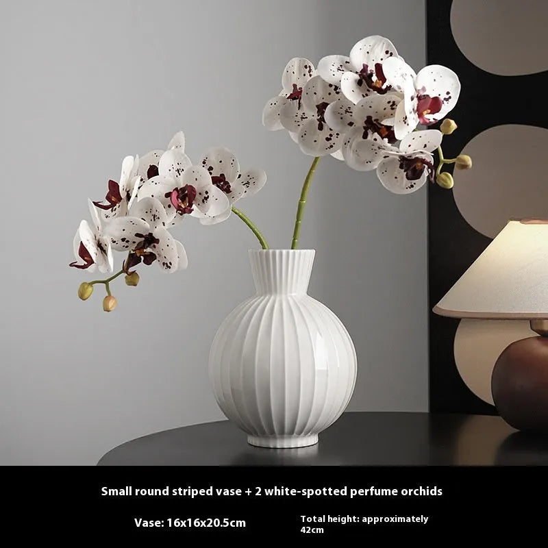 White ceramic striped ball vase American country style living room table decoration