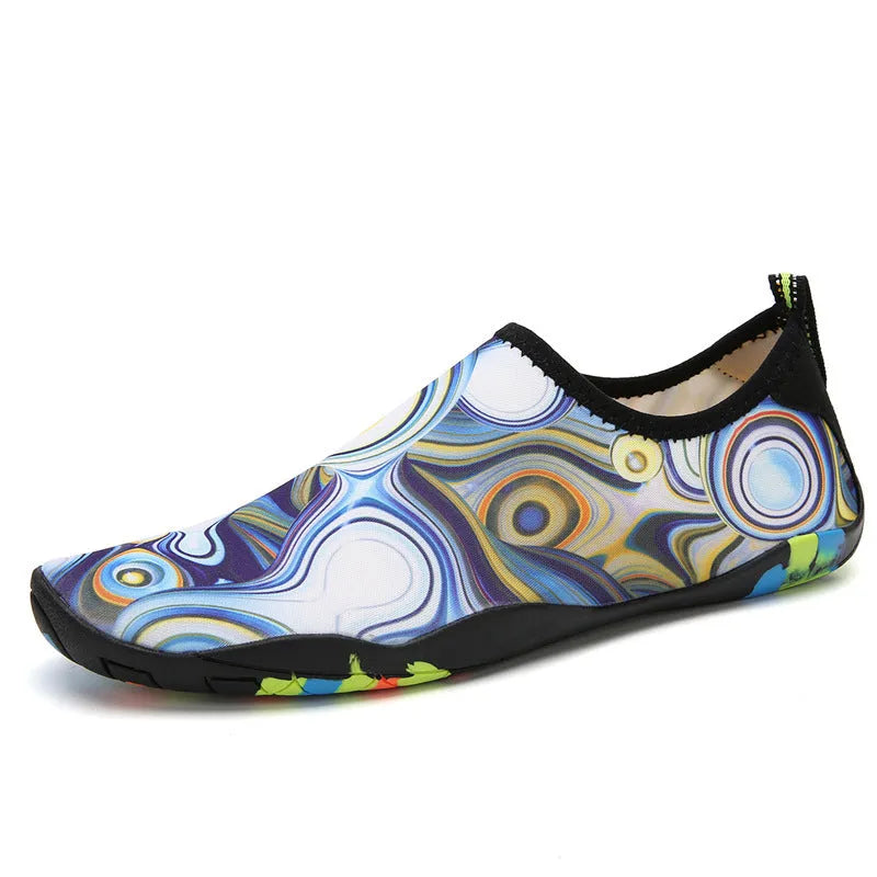 Beach wading shoes in multiple colours with elastic fabric upper and EVA midsole