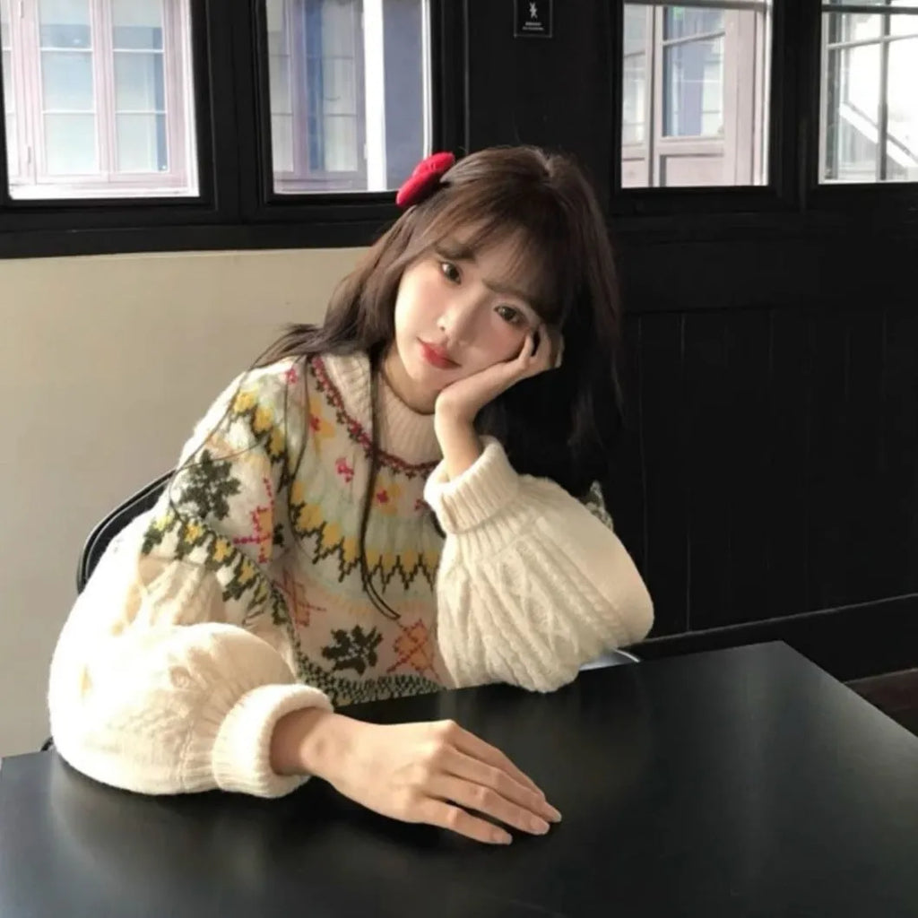 Women's milky white lantern sleeve pullover knitwear with loose Mori style
