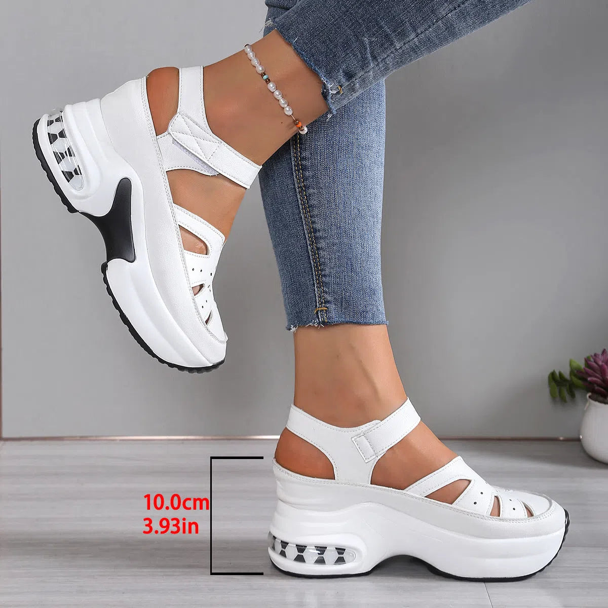 Women's black platform hollow-out sandals with hook-and-loop closure and round toe, PU upper