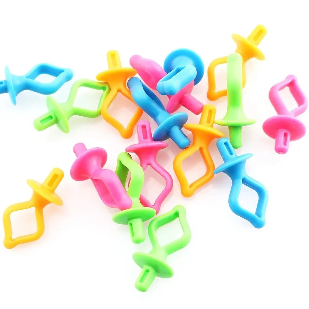 20 silicone bobbin core clips in random colours for sewing machine bobbin storage and anti-shedding thread management.