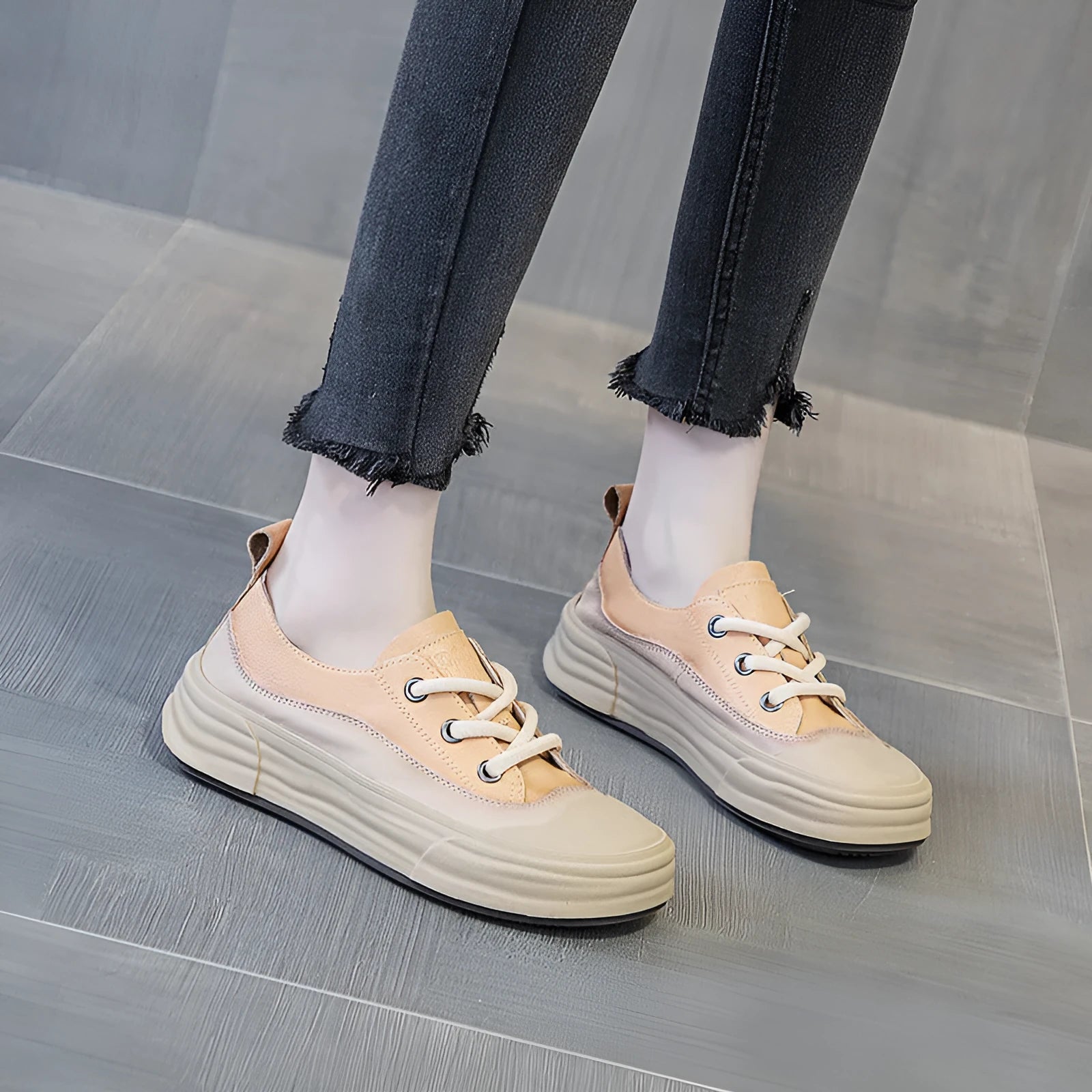 Women's leather platform sneakers in matcha green with round toe and lace-up front