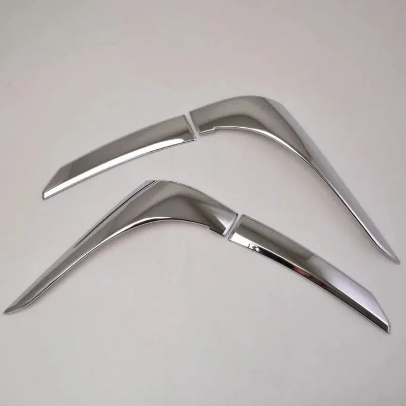 Silver ABS electroplated tail light eyebrow trim kit for Mitsubishi Outlander, 4-piece set.