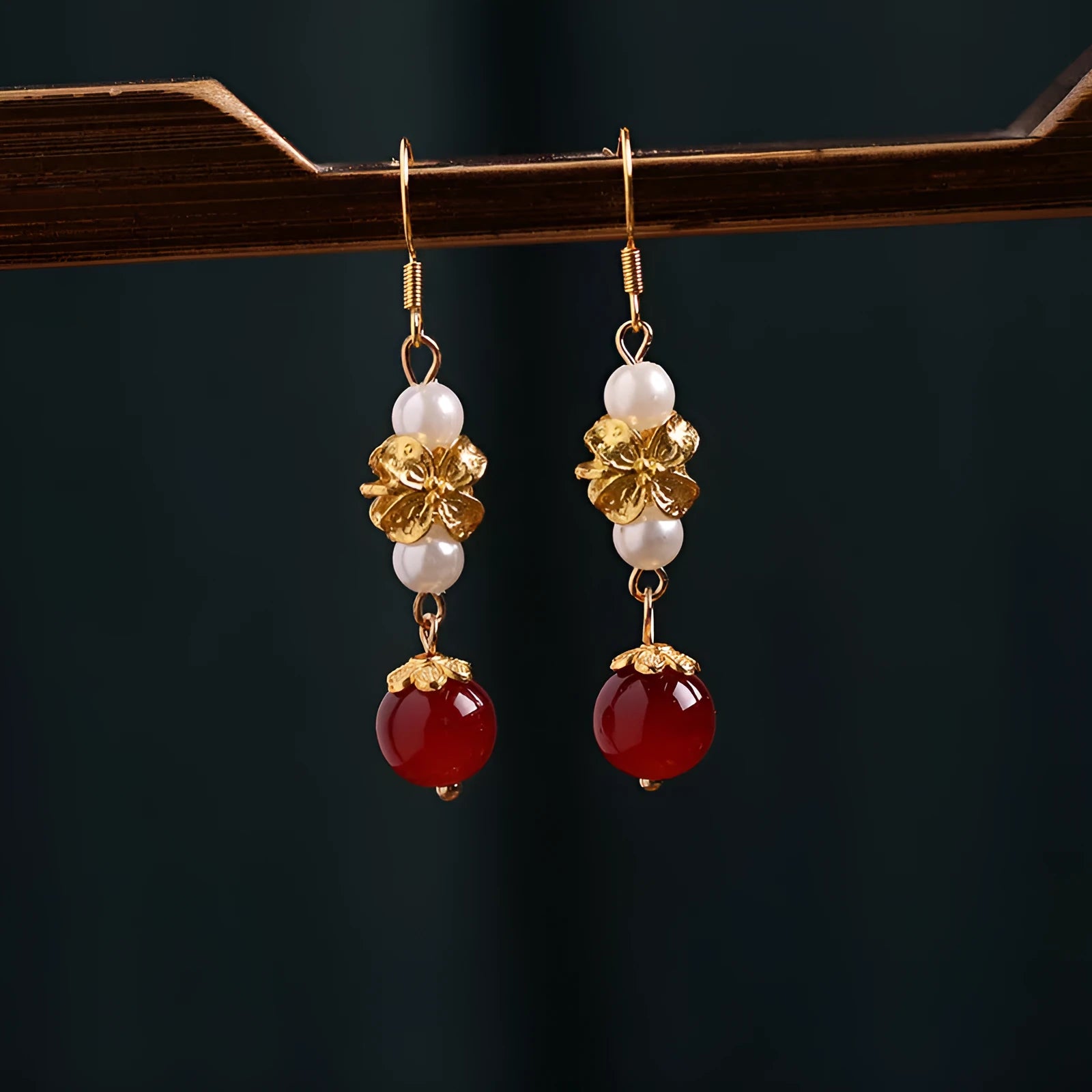 Vintage court style national Han cheongsam antique alloy earrings with geometric shape and electroplating finish
