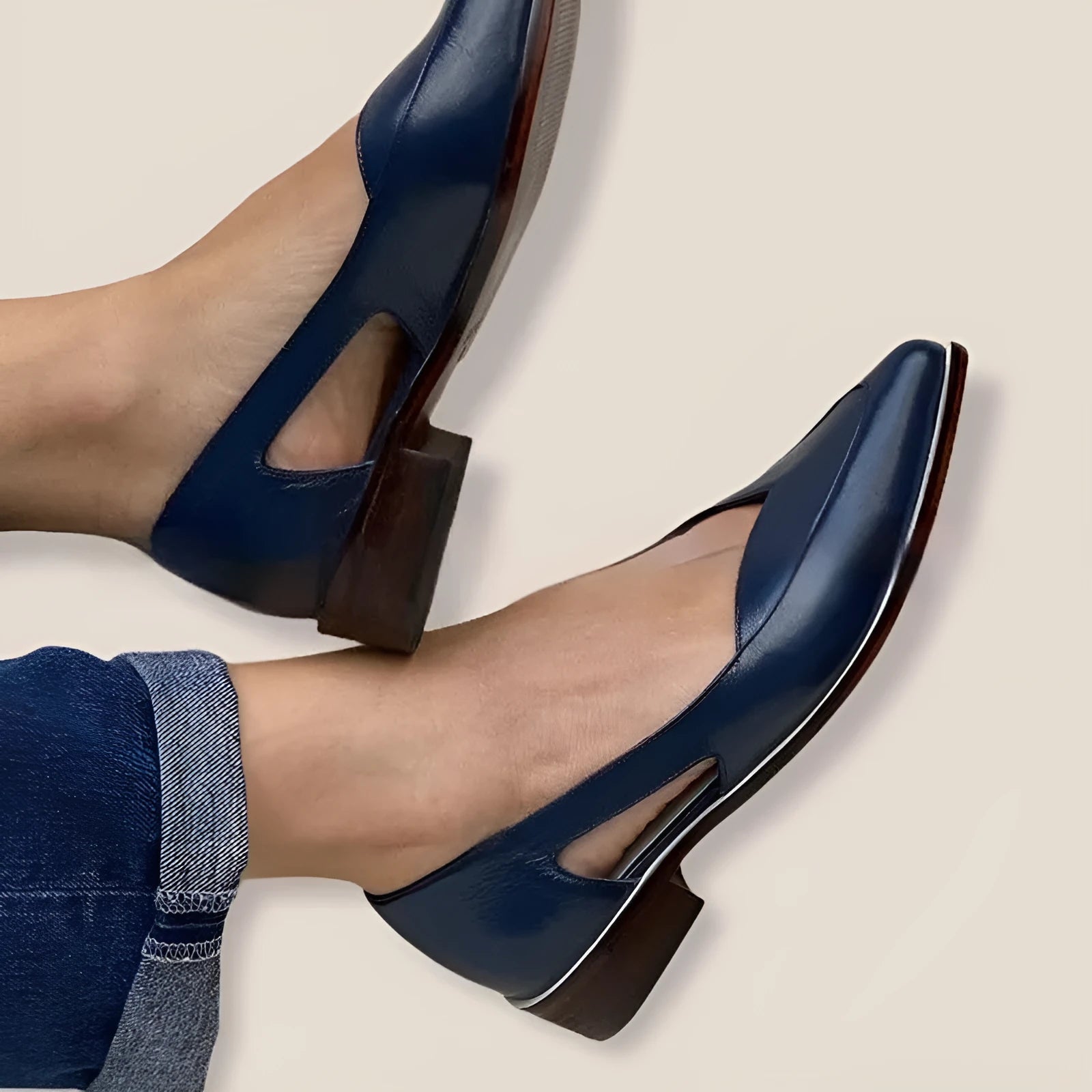 Women's casual shallow mouth side empty shoes in dark blue with pointed toe and artificial PU upper