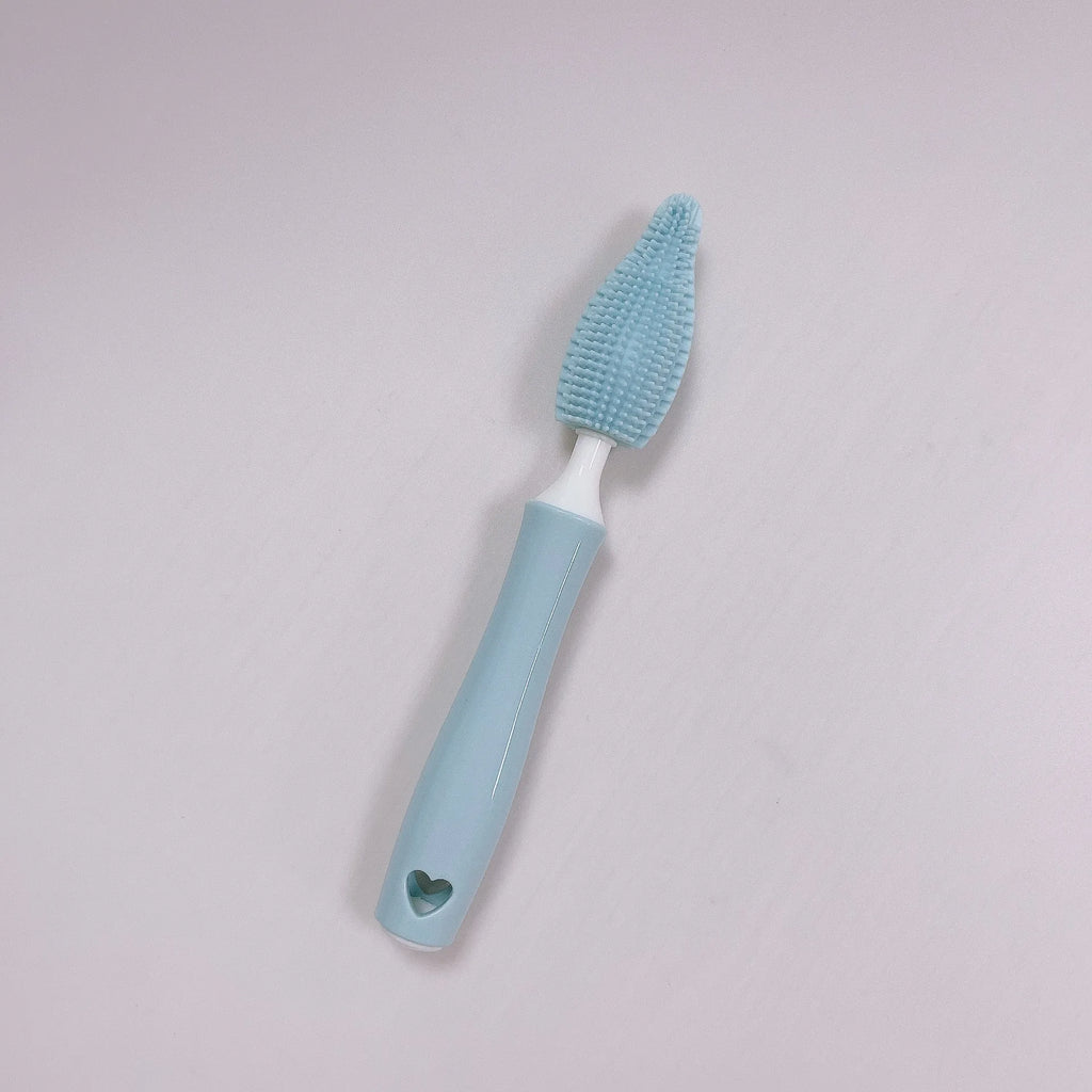 Silicone baby bottle cleaning brush set with different brush heads for bottles and straws