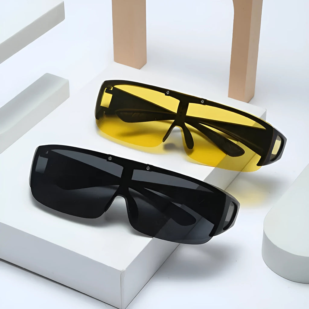 Sporty polarised sunglasses with one-piece myopia lenses shown in a case, suitable for cycling and driving.