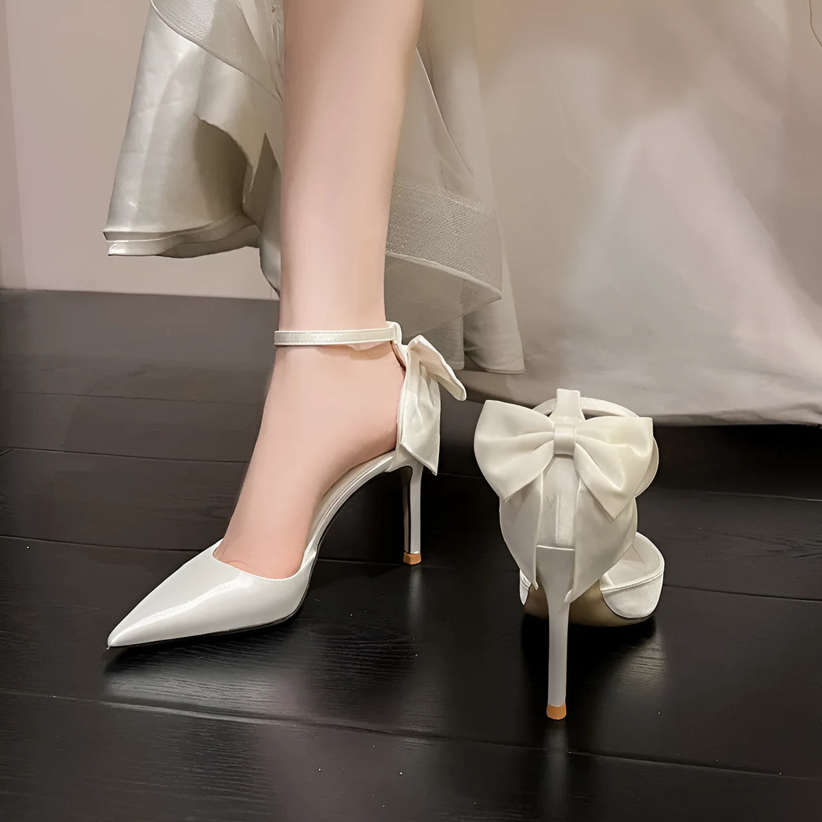 White satin wedding shoes with ankle buckle strap, available in 7cm and 9cm heel heights, sizes 33 to 43