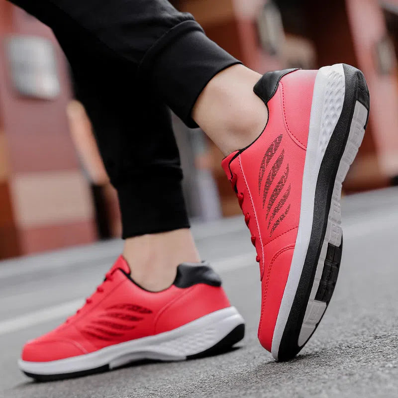 Men's black low-top sneakers with breathable mesh inner, synthetic PU upper, rubber sole, front lacing, sizes 38-48