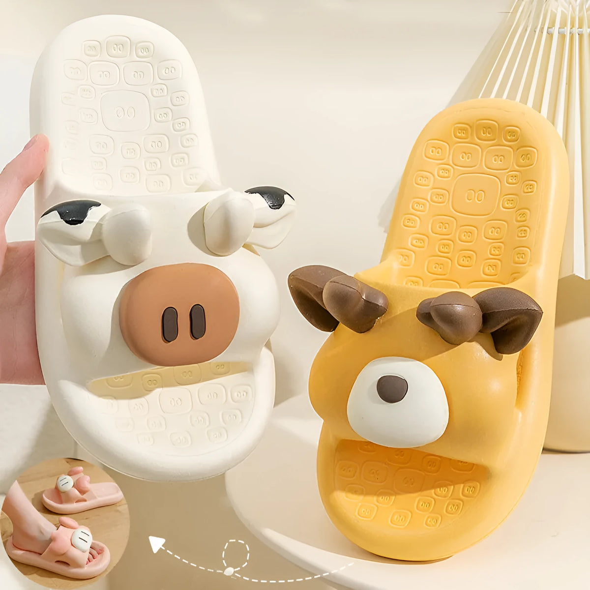 Cartoon pig EVA slippers in yellow, anti-slip unisex flip-flops for bathroom and garden, sizes 36-43